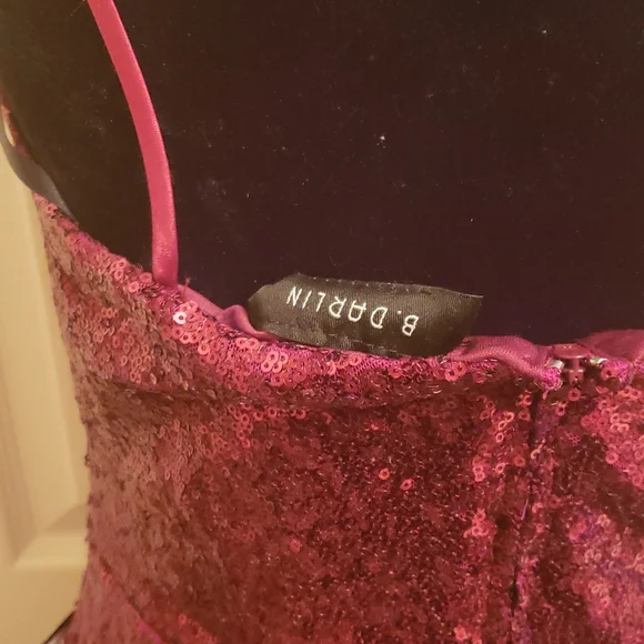 B.DARLIN Women's Red Sequin Sleeveless Gown Dress. - Picture 4 of 7